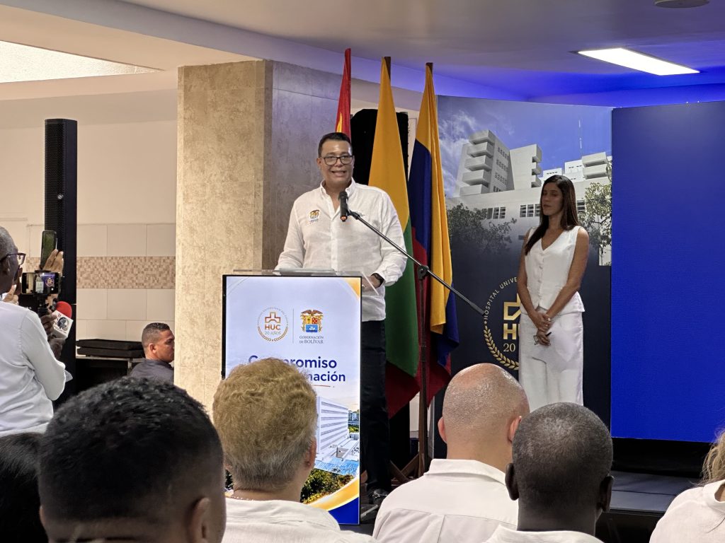 Gerente del hospital universitario Rodrigo arzuza realizando su intervención